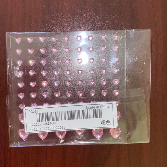 1 Sheet of Heart Rhinestone Face Gems - Picture 7 of 12